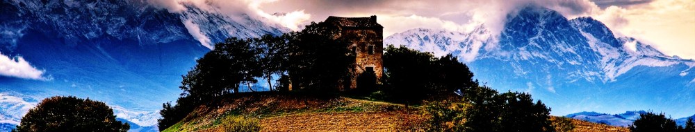 casarao-abandonado-na-montanha